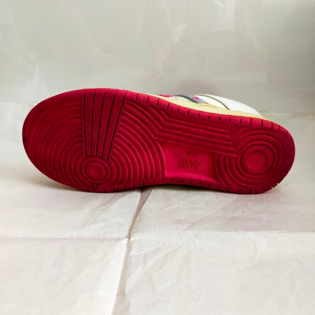 ピンク　ミッキー　スニーカー レディースの靴/シューズ(スニーカー)の商品写真