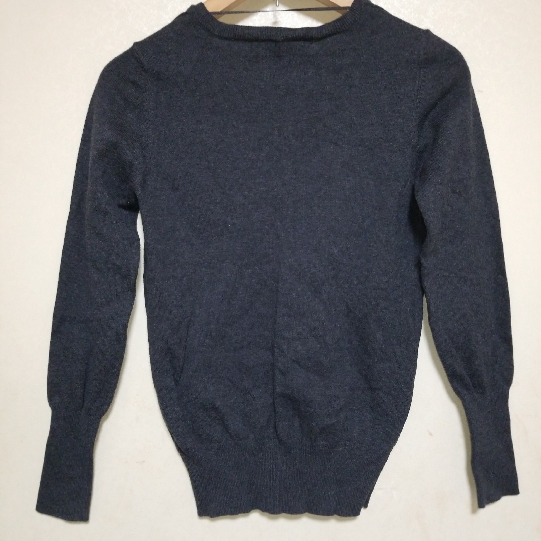 ZARA(ザラ)の{コットン素材}Vネック　ニット　ZARA　 KNIT セーター　Mサイズ　綿 レディースのトップス(その他)の商品写真