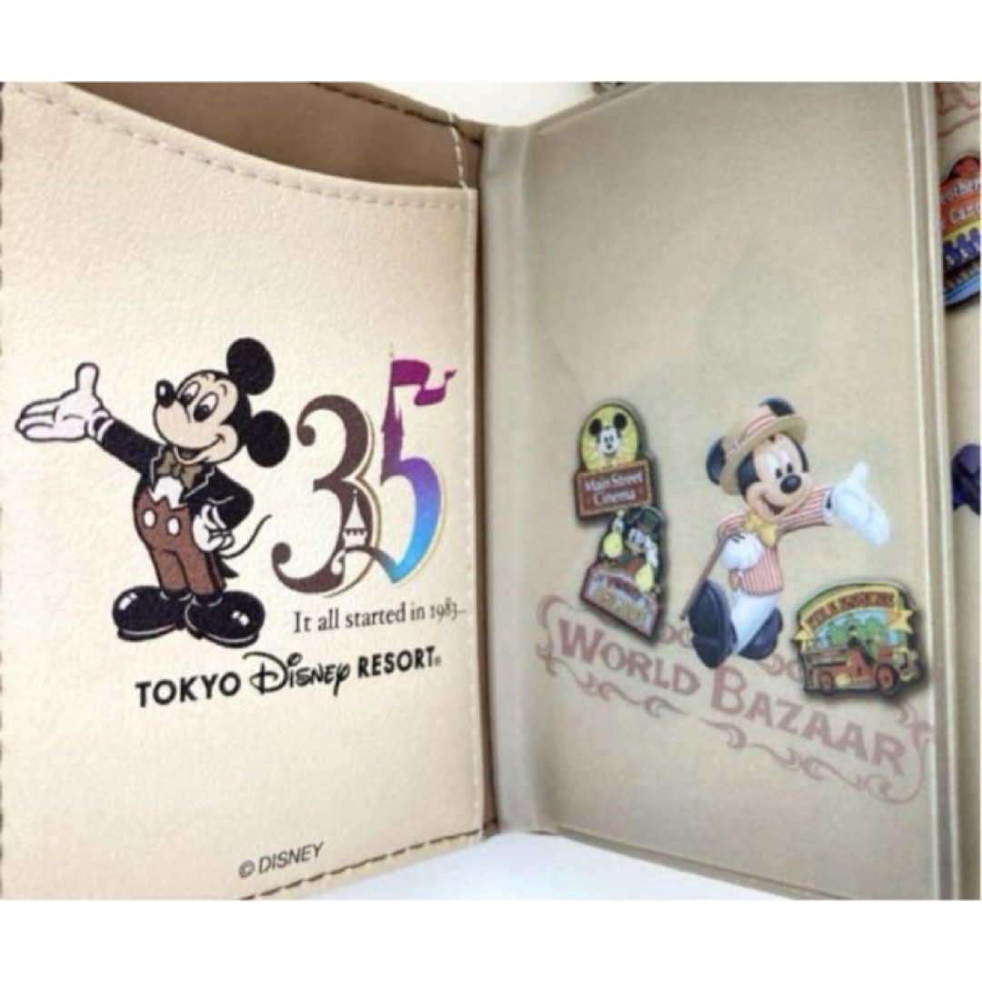 Disney(ディズニー)の東京ディズニーランド 35周年 ミッキーマウス　パスケース エンタメ/ホビーのおもちゃ/ぬいぐるみ(キャラクターグッズ)の商品写真