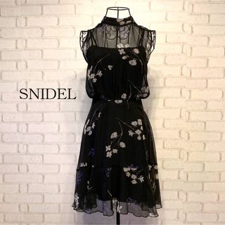 スナイデル(SNIDEL)のsnidel フラワー　シフォン　ワンピース(ロングワンピース/マキシワンピース)