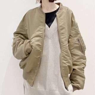 アパルトモンドゥーズィエムクラス(L'Appartement DEUXIEME CLASSE)のアパルトモン STAMMBAUM L2-B Short Blouson (BE)(ブルゾン)