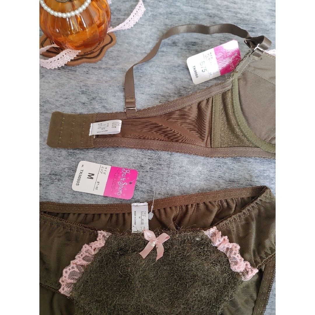 新品　bra & shorts 　B75/M レディースの下着/アンダーウェア(ブラ&ショーツセット)の商品写真