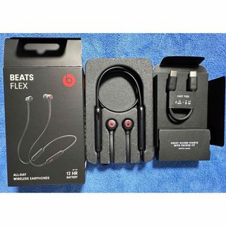 アップル(Apple)の《美品》Apple BEATS FLEX (MYMC2PA/A)(ヘッドフォン/イヤフォン)