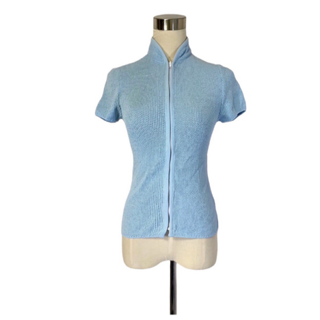 Armani(アルマーニ)のARMANI 煌めきの水色ジップアップ半袖ニット レディースのトップス(ニット/セーター)の商品写真