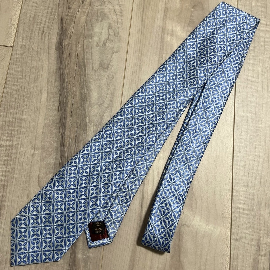 LOUIS VUITTON(ルイヴィトン)のルイヴィトン/LOUIS VUITTON ダイヤ柄 ネクタイ 水色 3.5万円 メンズのファッション小物(ネクタイ)の商品写真