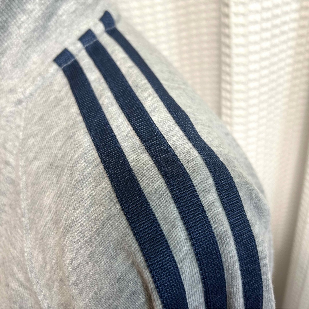 adidas(アディダス)の美品!!★adidasアディダス★フルジップ スタンド パーカー3stripes レディースのトップス(パーカー)の商品写真