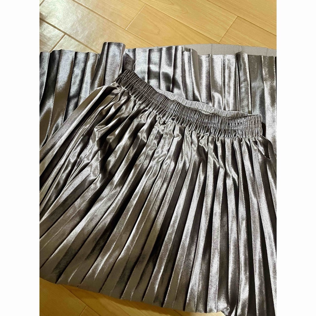 ベロアプリーツスカート　SPRAY PREMIUM レディースのスカート(ロングスカート)の商品写真