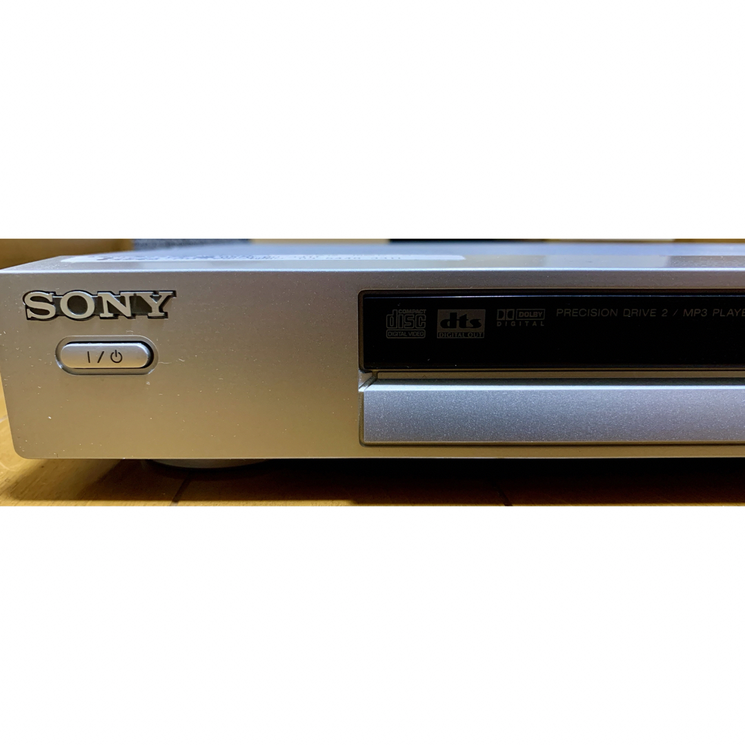 SONY(ソニー)のSONY  DVDプレーヤー DVP-NS530(S) スマホ/家電/カメラのテレビ/映像機器(ブルーレイプレイヤー)の商品写真