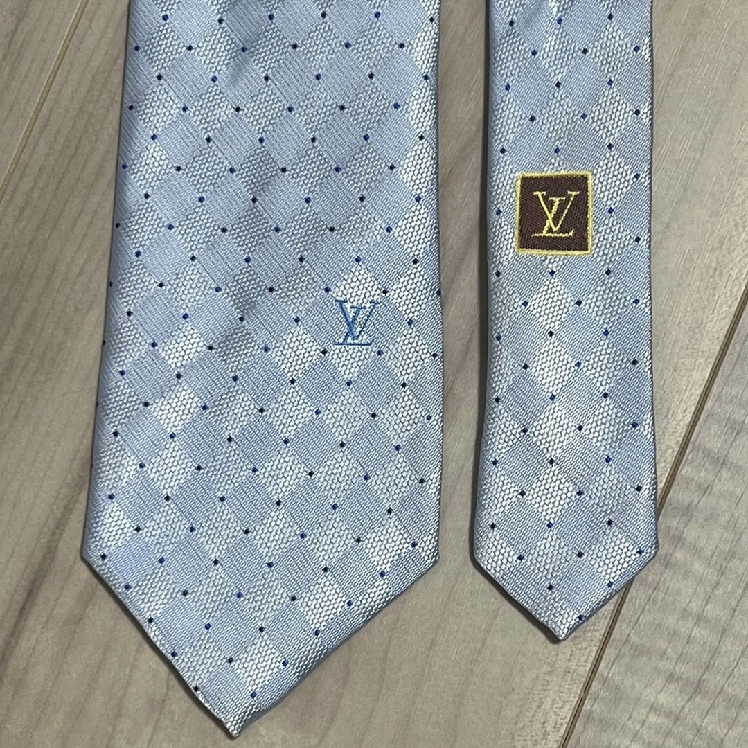 LOUIS VUITTON(ルイヴィトン)のルイヴィトン/LOUIS VUITTON ダイヤ柄ネクタイ 水色 3.5万円 メンズのファッション小物(ネクタイ)の商品写真