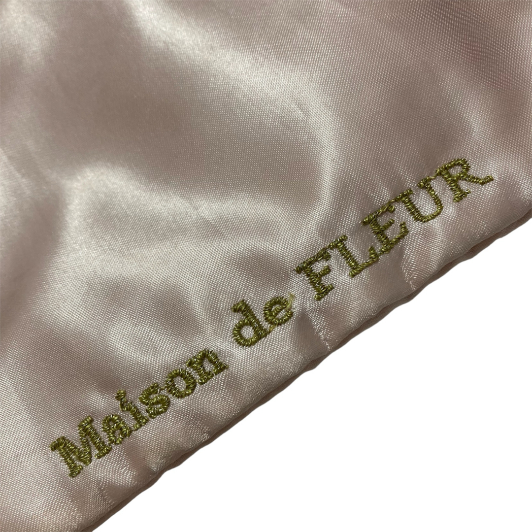 Maison de FLEUR(メゾンドフルール)の淡いピンク×紺サイドリボンポーチ/メゾンドフルール/ジルスチュアート桃青ロリータ レディースのファッション小物(ポーチ)の商品写真
