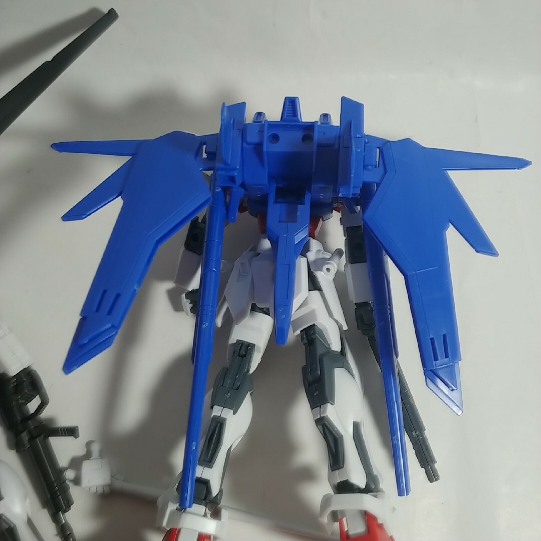 セット HG 1/144 ストライクガンダム+ビルドストライクガンダム エンタメ/ホビーのおもちゃ/ぬいぐるみ(模型/プラモデル)の商品写真