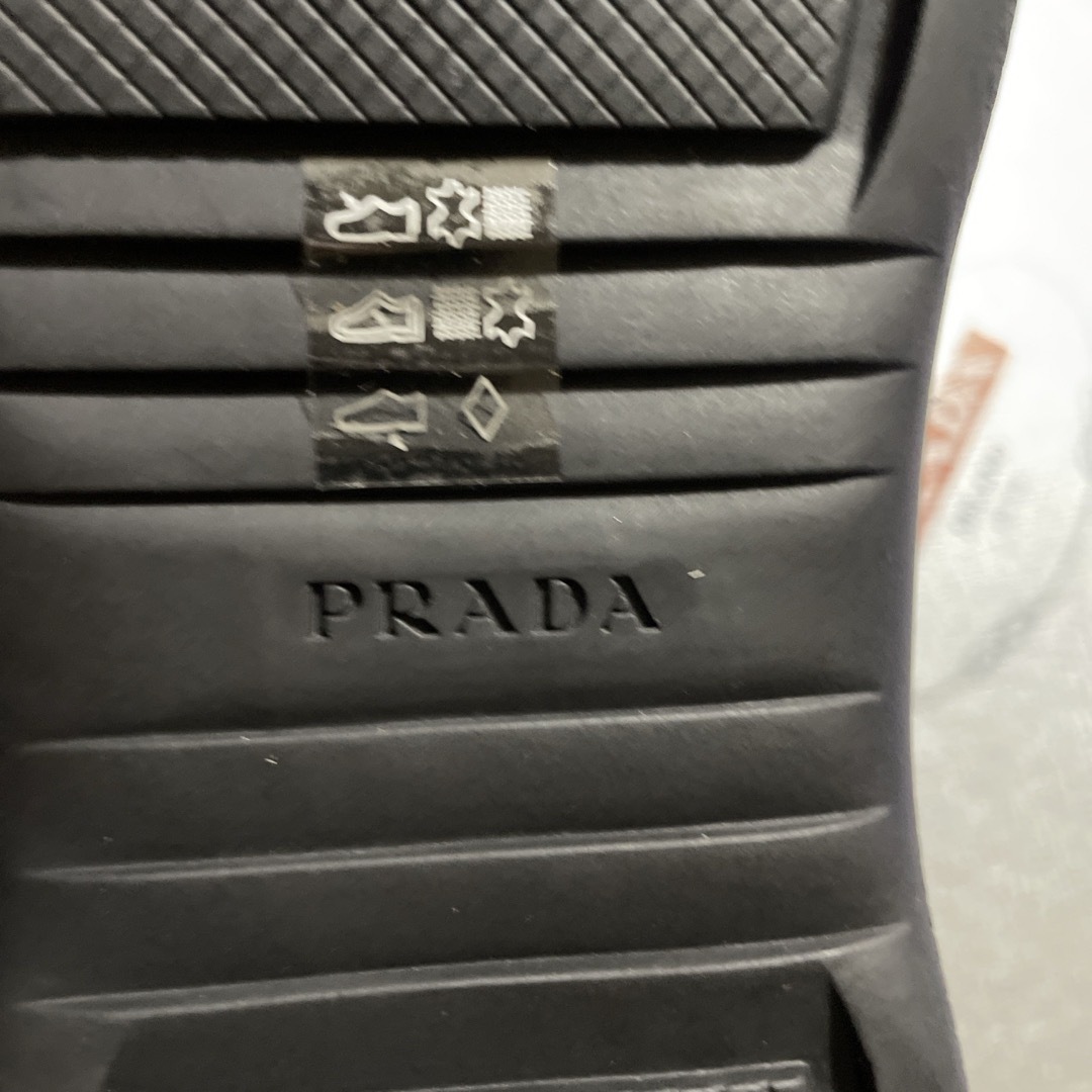 PRADA(プラダ)のPRADAスニーカー メンズの靴/シューズ(スニーカー)の商品写真