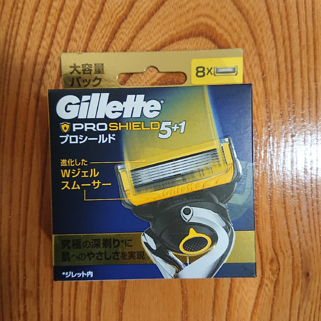 Gillette(ジレット)のジレット プロシールド替刃8コ入 新品未使用 未開封 純正品 メンズのメンズ その他(その他)の商品写真