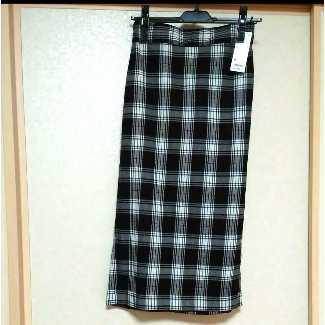 GU(ジーユー)の新品タグ付き　チェックナロースカート GU  ジーユー レディースのスカート(ひざ丈スカート)の商品写真