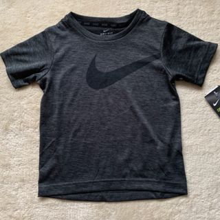 ナイキ(NIKE)のNIKE ナイキ Tシャツ　キッズ　110(Tシャツ/カットソー)