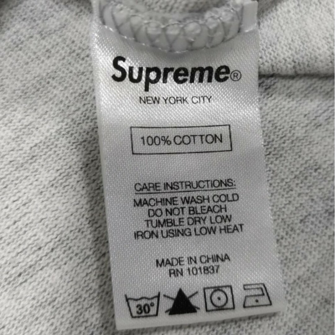 Supreme(シュプリーム)のシュプリーム ポケット Tシャツ グレー メンズのトップス(Tシャツ/カットソー(半袖/袖なし))の商品写真
