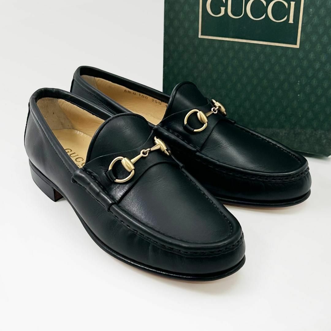 Gucci(グッチ)の未使用品☆オールドグッチ ホースビット ローファー 1953 グッチ 23.5 レディースの靴/シューズ(ローファー/革靴)の商品写真