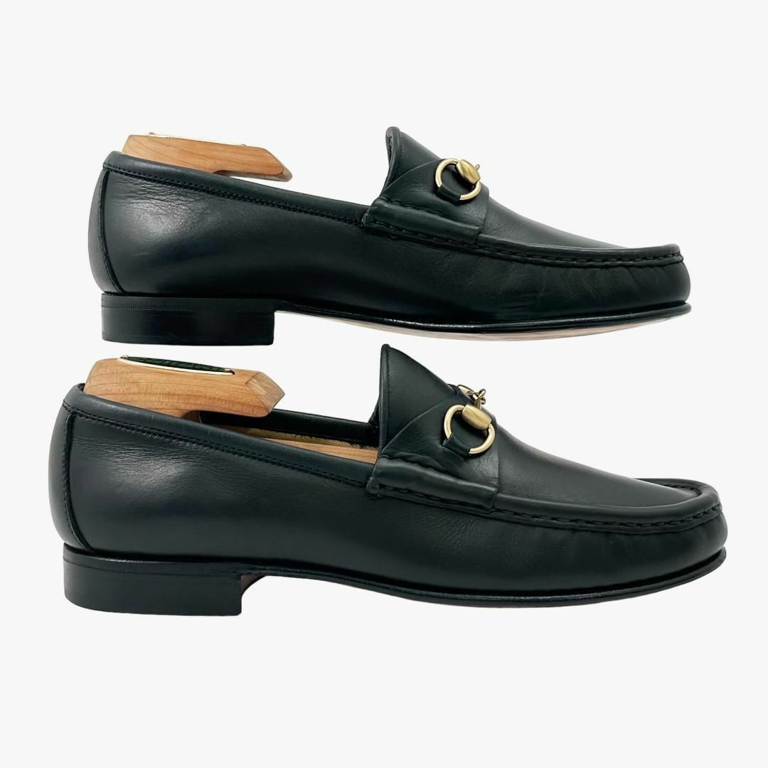 Gucci(グッチ)の未使用品☆オールドグッチ ホースビット ローファー 1953 グッチ 23.5 レディースの靴/シューズ(ローファー/革靴)の商品写真