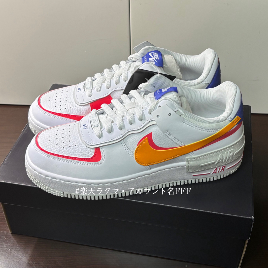 NIKE(ナイキ)の【新品27cm相当】NIKE エアフォース１シャドウ ホワイト/イエロー 厚底 メンズの靴/シューズ(スニーカー)の商品写真