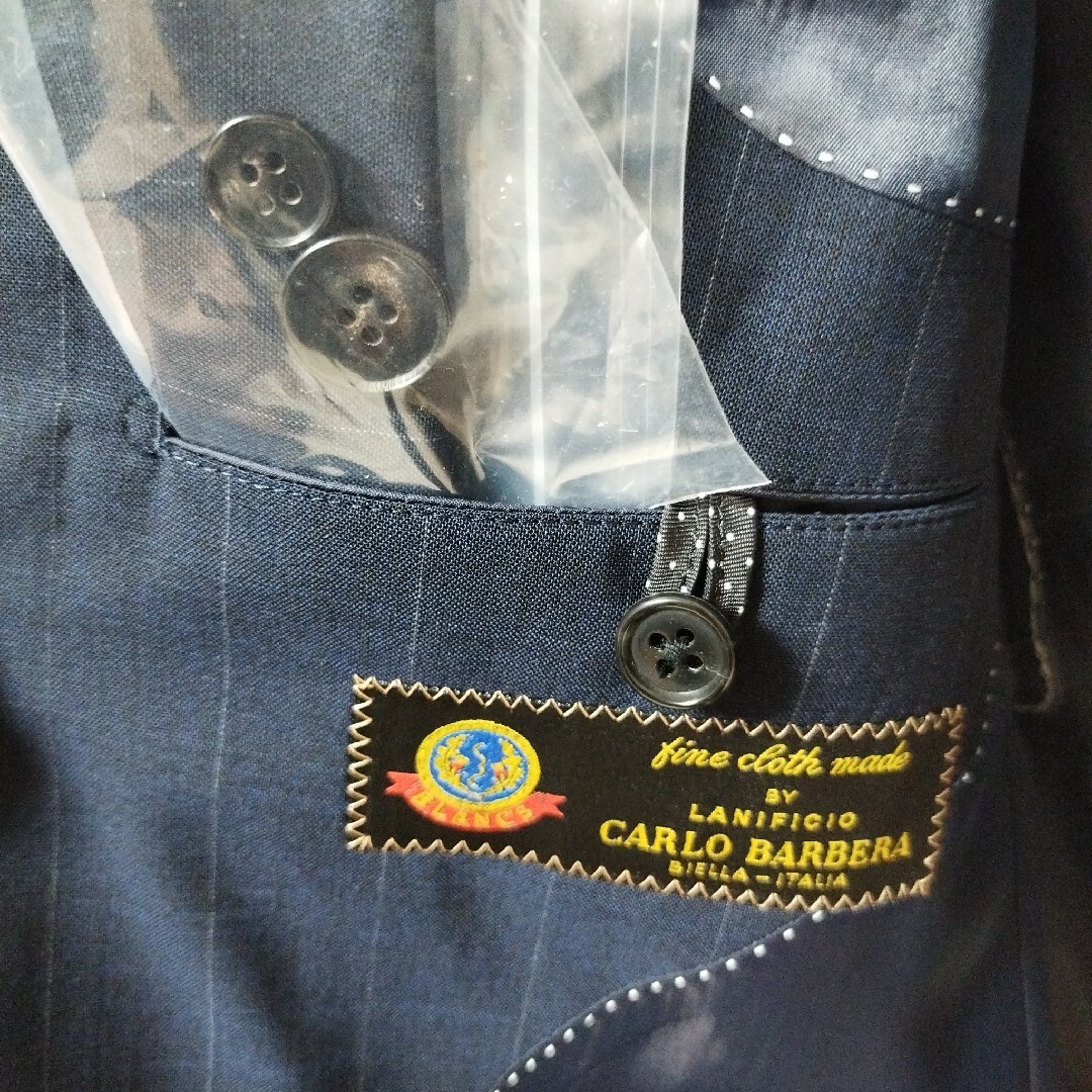 THE SUIT COMPANY(スーツカンパニー)の【美品】スーツカンパニー  テーラードジャケット カルロバルベラ  ストライプ メンズのジャケット/アウター(テーラードジャケット)の商品写真