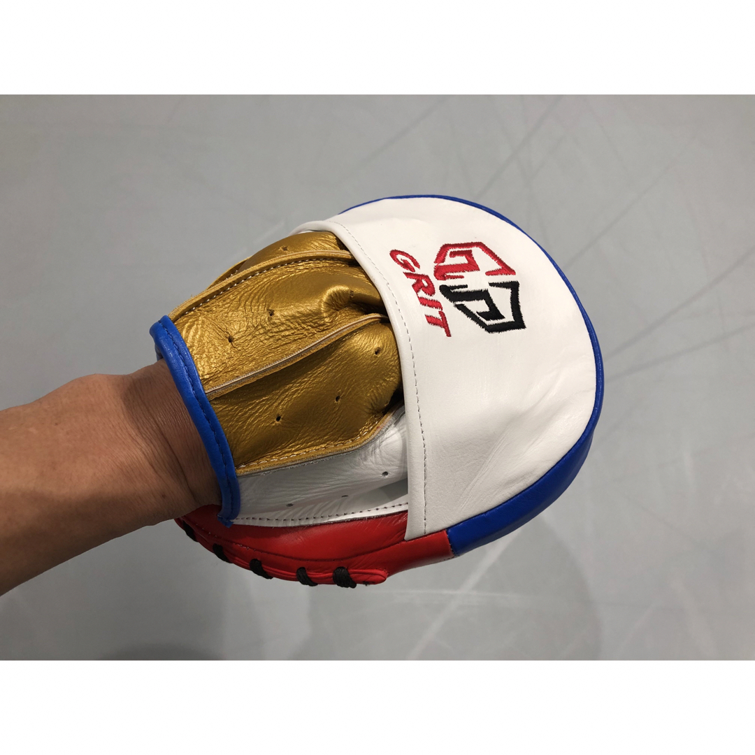 GRIT COLORFUL LEATHER SMALL MITTS スポーツ/アウトドアのスポーツ/アウトドア その他(ボクシング)の商品写真