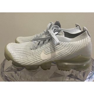 ナイキ(NIKE)の【ナイキ】スニーカー（白）(スニーカー)