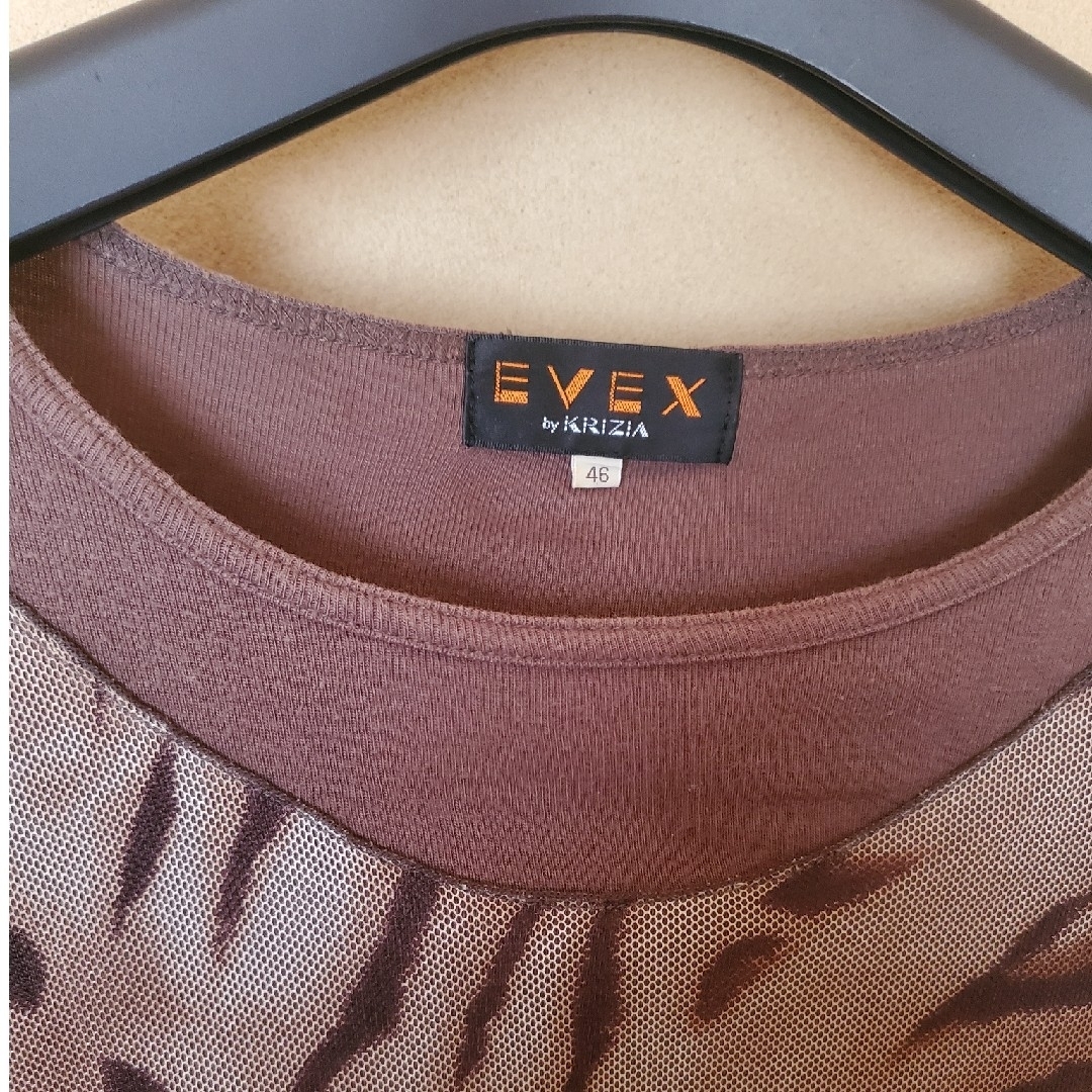 EVEX by KRIZIA(エヴェックスバイクリツィア)のEVEX by KRIZIA　Tシャツ　豹柄 レディースのトップス(Tシャツ(半袖/袖なし))の商品写真