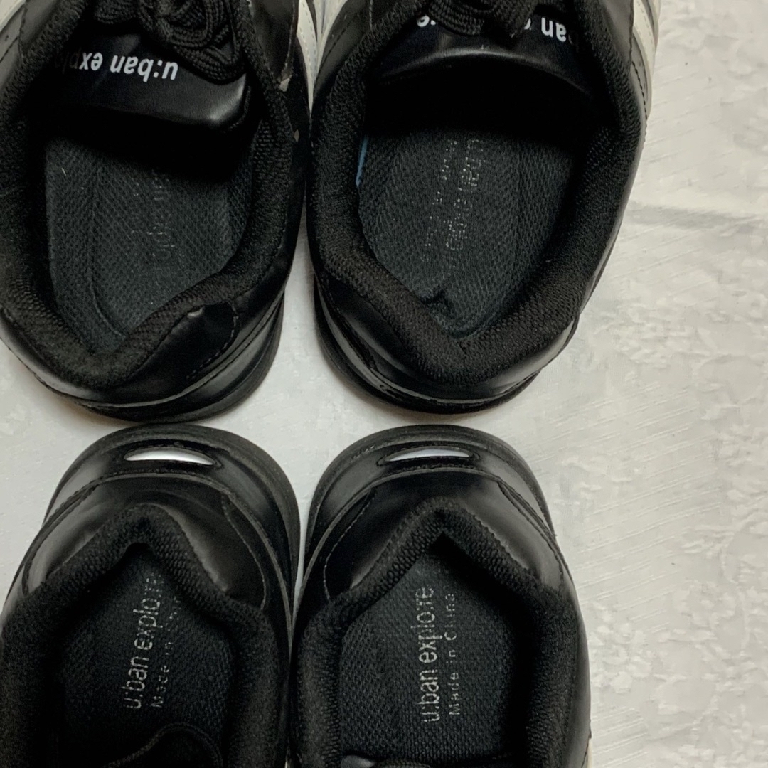 【室内履きにいかが？】難ありスニーカー　黒　28.0ｃｍ　2足セット メンズの靴/シューズ(スニーカー)の商品写真
