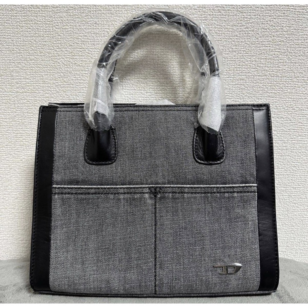 DIESEL(ディーゼル)の【新品/未使用/タグ付】DIESEL 2way デニムレザー ハンドバッグ レディースのバッグ(ハンドバッグ)の商品写真