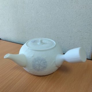 アリタヤキ(有田焼)の百仙窯 百仙作 茶器 和紙絞り地紋 急須(食器)