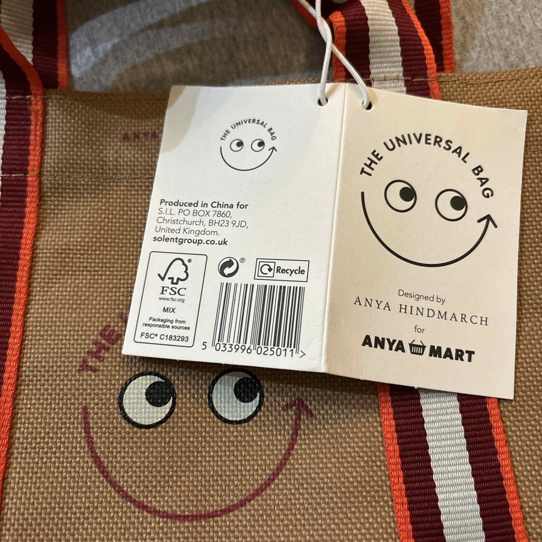 ANYA HINDMARCH(アニヤハインドマーチ)の【未使用タグ付き】★英国限定★アニヤハインドマーチ　ユニバーサルバッグ レディースのバッグ(エコバッグ)の商品写真