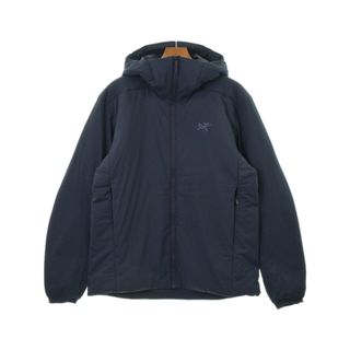 アークテリクス(ARC'TERYX)のARC'TERYX アークテリクス マウンテンパーカー M 紺 【古着】【中古】(マウンテンパーカー)