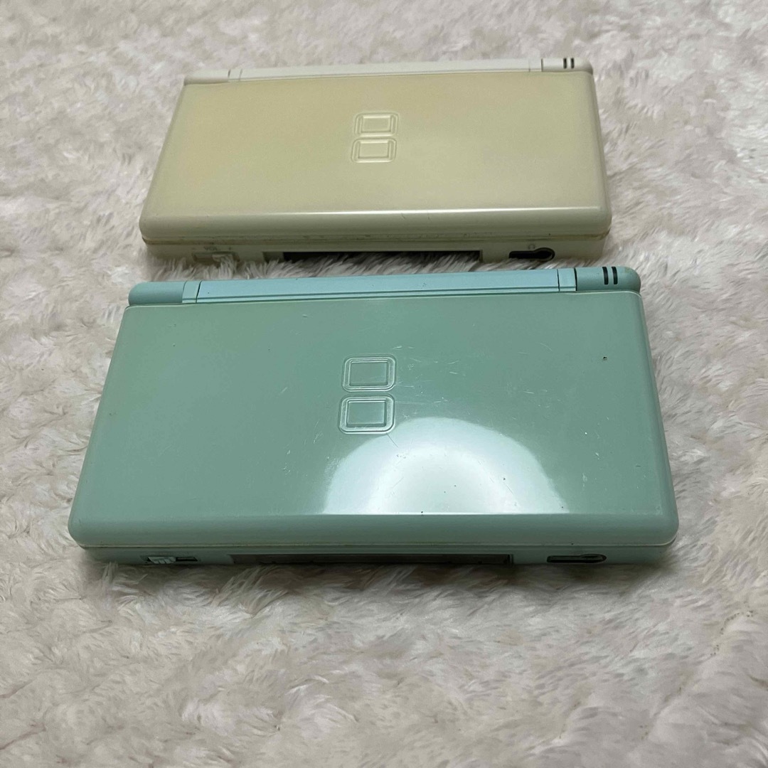 ニンテンドーDS(ニンテンドーDS)のニンテンドーDS lite 2個セット　ハチ＠土日受取遅れます様専用　 エンタメ/ホビーのゲームソフト/ゲーム機本体(家庭用ゲーム機本体)の商品写真