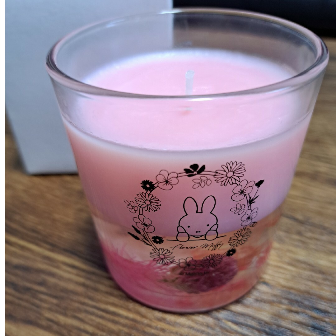 miffy(ミッフィー)のFlower Miffy　アロマキャンドル ピンク コスメ/美容のリラクゼーション(キャンドル)の商品写真