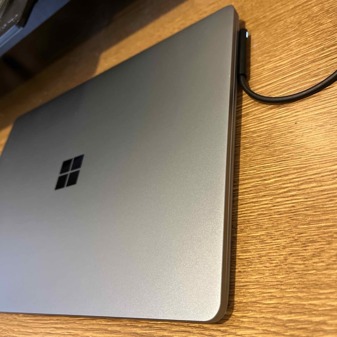 Microsoft(マイクロソフト)の【最終】Surface  Laptop Go 10th ICE BLUE スマホ/家電/カメラのPC/タブレット(ノートPC)の商品写真