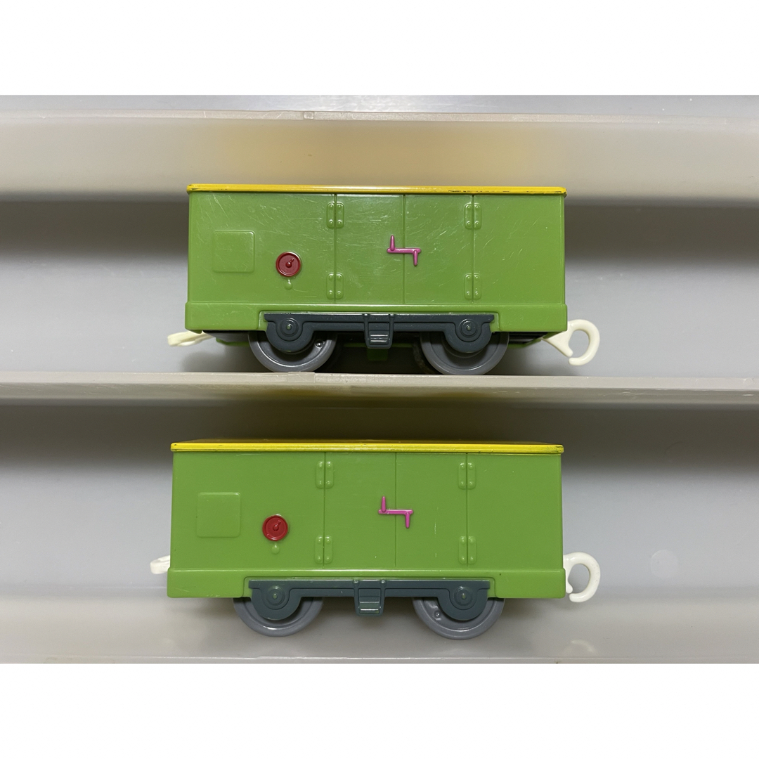 Takara Tomy(タカラトミー)のプラレール チャギントン フロスティー二 貨車 2両 エンタメ/ホビーのおもちゃ/ぬいぐるみ(鉄道模型)の商品写真