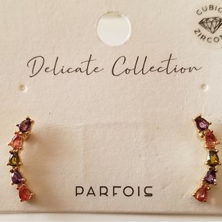 PARFOIS ジルコン付き真鍮ピアス(ピアス)