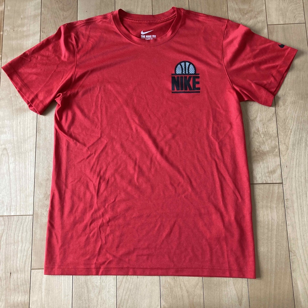 NIKE(ナイキ)のナイキ　NIKE 半袖　Tシャツ　メンズ　Lサイズ メンズのトップス(Tシャツ/カットソー(半袖/袖なし))の商品写真