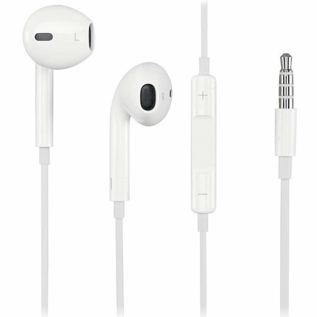 Apple(アップル)のApple純正イヤホン EarPods  3.5mmヘッドフォンプラグ スマホ/家電/カメラのオーディオ機器(ヘッドフォン/イヤフォン)の商品写真