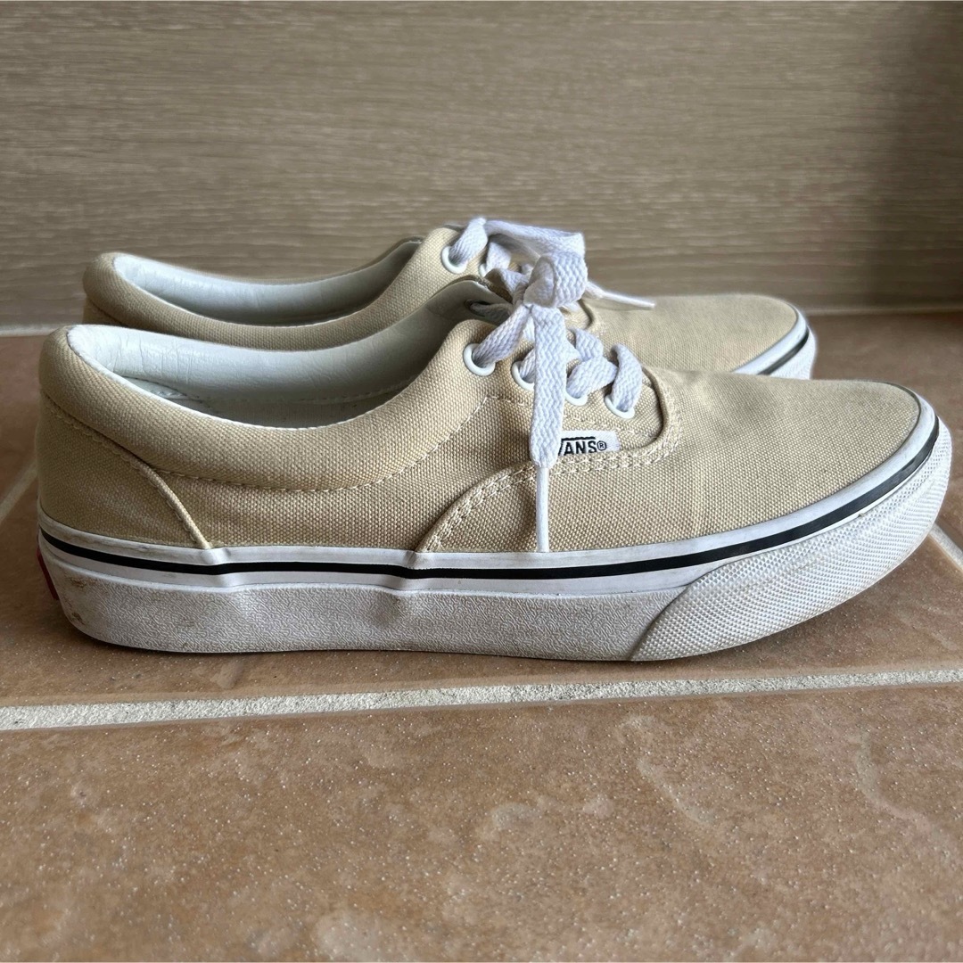 VANS(ヴァンズ)のVANSスニーカー ERA ヴァンズ エラ V95CLA BEIGE 23.5 レディースの靴/シューズ(スニーカー)の商品写真