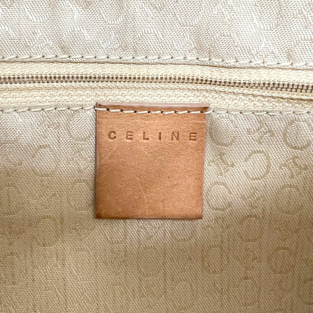 celine(セリーヌ)のセリーヌ　バッグ　スエード　レザー　ショルダー　Cマカダム　イエロー レディースのバッグ(ショルダーバッグ)の商品写真