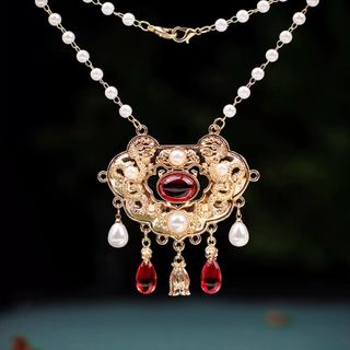 双龍平安鎖鈴真珠瓔珞 白赤金色ネックレス　中華風　縁起物　成人式　着物和服　漢服
