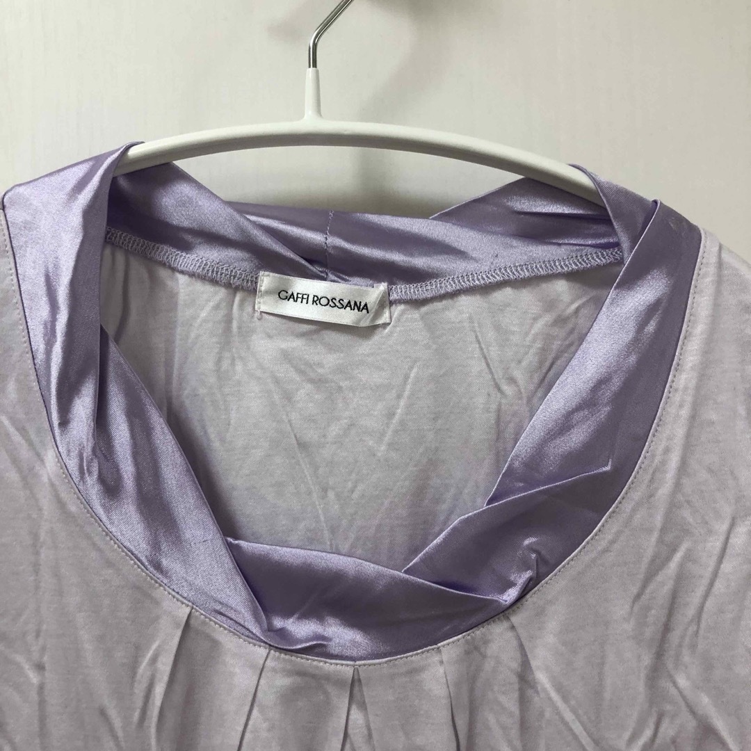 Tシャツ　カットソー　パープル　未使用 レディースのトップス(Tシャツ(半袖/袖なし))の商品写真