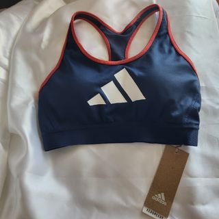 アディダス(adidas)のアディダス　　adidas　ブラトップ　新品タグ付き(ブラ)