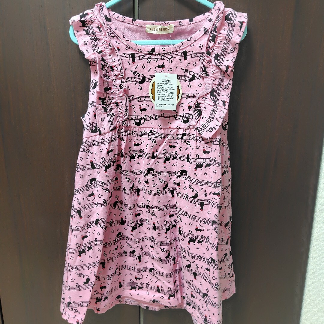 しまむら(シマムラ)のネコ柄ワンピース(120) キッズ/ベビー/マタニティのキッズ服女の子用(90cm~)(ワンピース)の商品写真