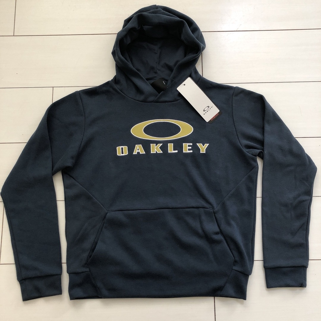 Oakley(オークリー)の￥4,950オークリーOAKLEY☆スウェットフーディー【1６０】☆ キッズ/ベビー/マタニティのキッズ服男の子用(90cm~)(ジャケット/上着)の商品写真