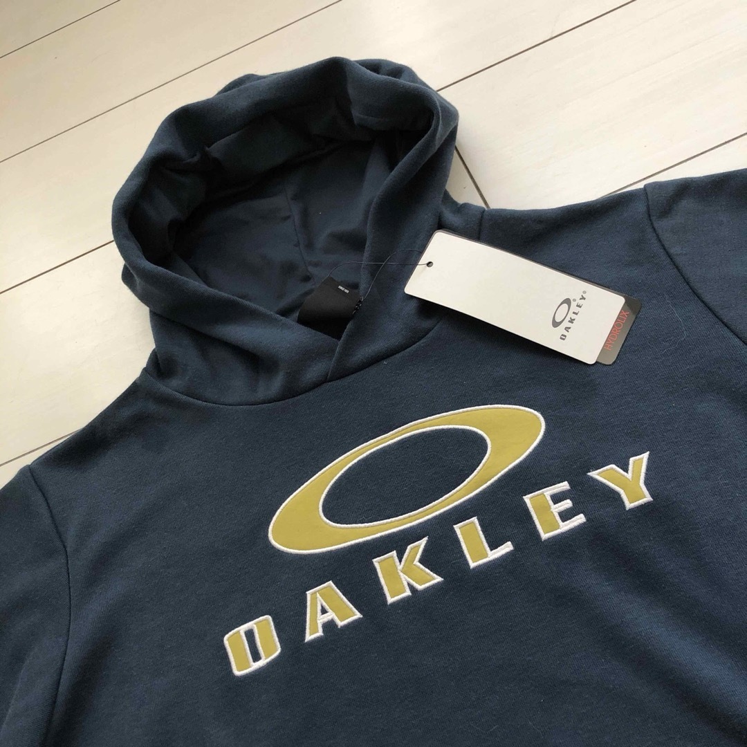 Oakley(オークリー)の￥4,950オークリーOAKLEY☆スウェットフーディー【1６０】☆ キッズ/ベビー/マタニティのキッズ服男の子用(90cm~)(ジャケット/上着)の商品写真