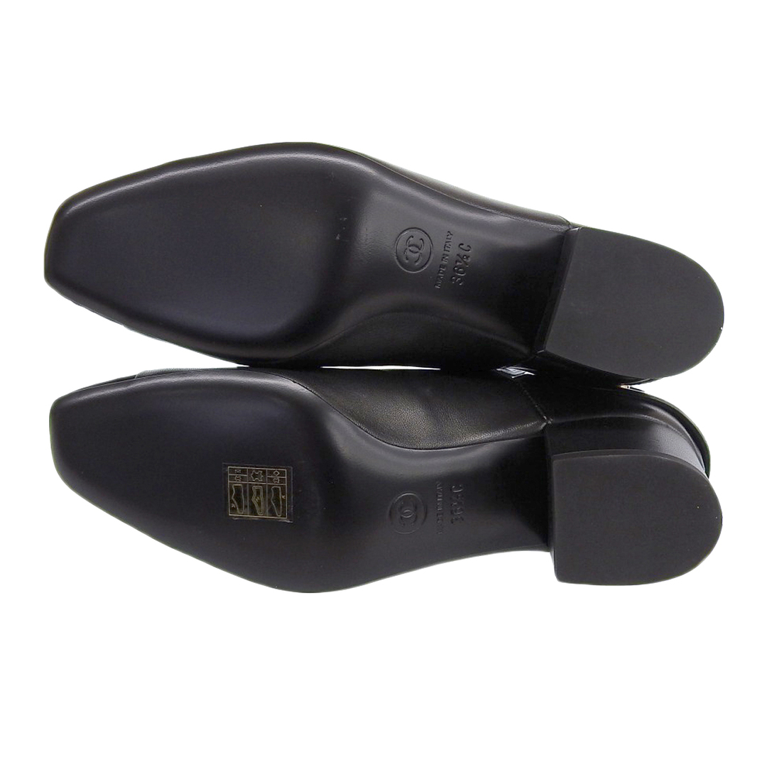 CHANEL(シャネル)のシャネル ロゴ アンクルブーツ G37372 レディース ブラック CHANEL [美品] 【中古】 【アパレル・小物】 レディースの靴/シューズ(ブーツ)の商品写真