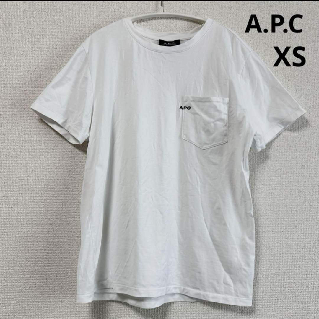 A.P.C(アーペーセー)のA.P.C  アーペーセー　ポケットTシャツ　刺繍　XSサイズ　ユニセックス レディースのトップス(Tシャツ(半袖/袖なし))の商品写真