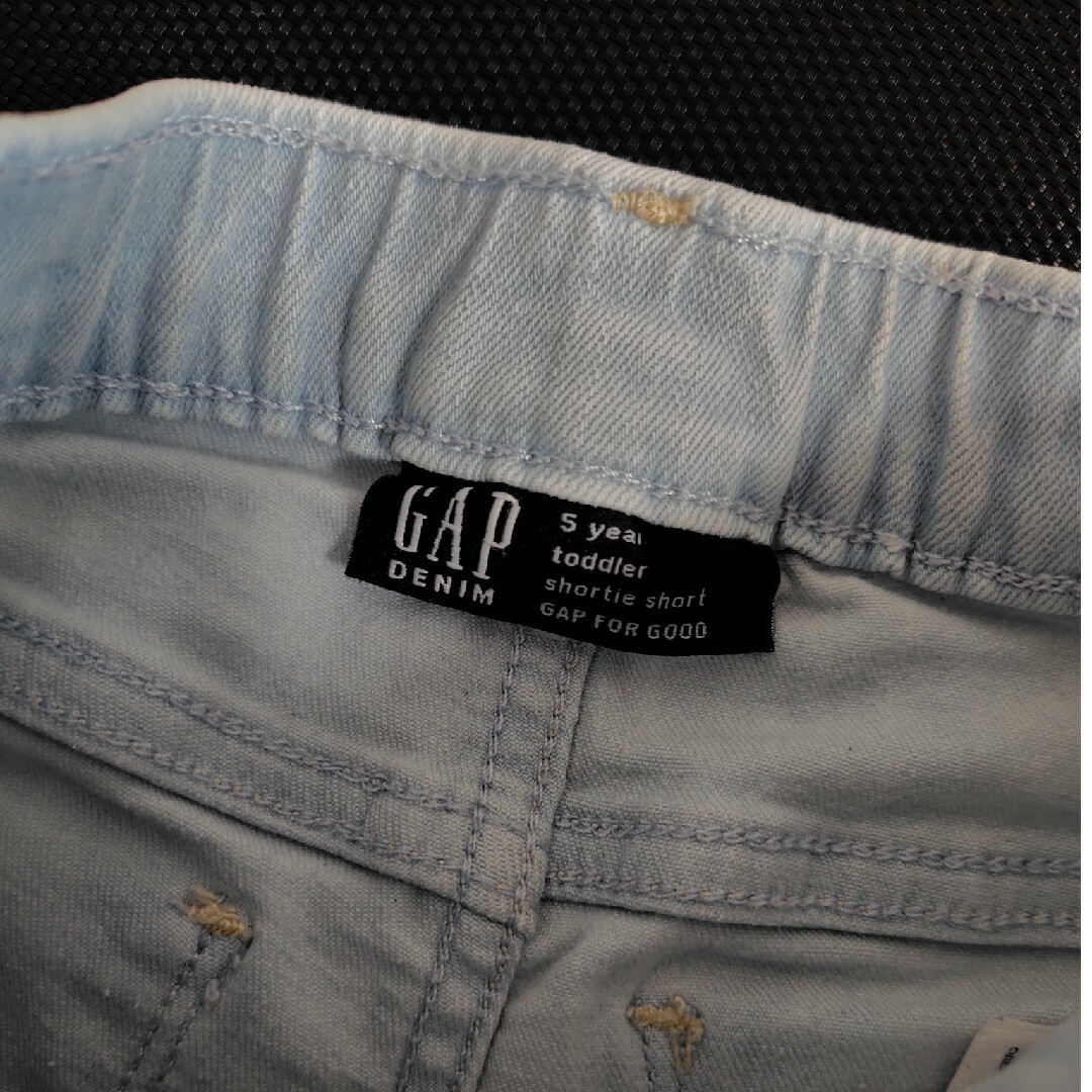 GAP Kids(ギャップキッズ)のGAP kids デニムパンツ キッズ/ベビー/マタニティのキッズ服女の子用(90cm~)(パンツ/スパッツ)の商品写真